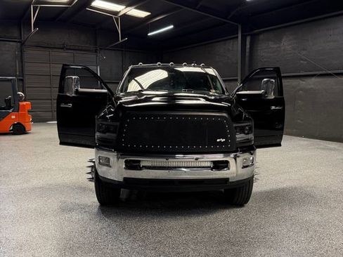 Used 2014 RAM 3500 Laramie w/ Cold Weather Group AWD/4WD image 19