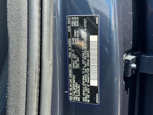 Certified 2023 Volvo XC90 B5 Plus AWD/4WD image 29