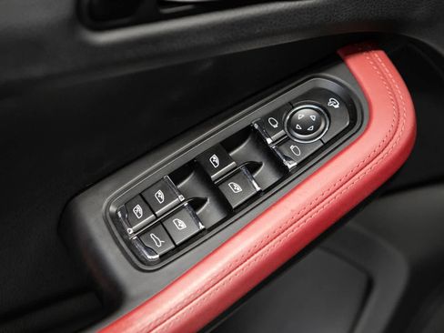 Used 2022 Porsche Macan AWD/4WD image 20