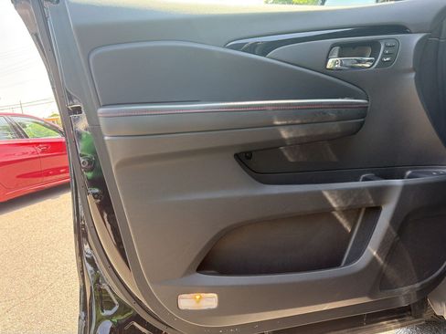Used 2021 Honda Pilot Black Edition image 25