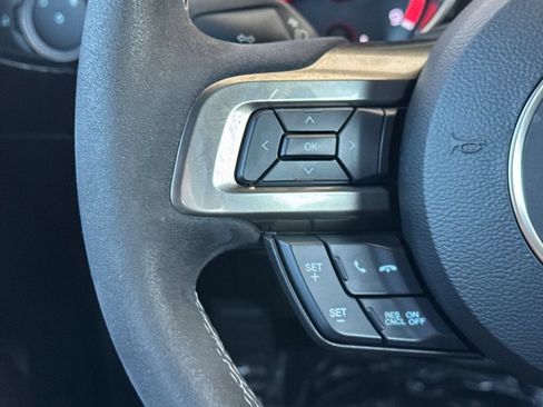 Used 2020 Ford Mustang Shelby GT350 w/ Technology Package RWD image 27