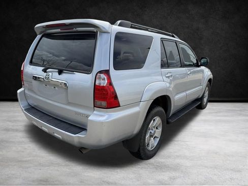 Used 2007 Toyota 4Runner SR5 image 7