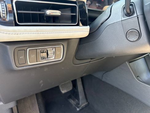 Used 2025 Lincoln Aviator AWD w/ Equipment Group 101A image 30