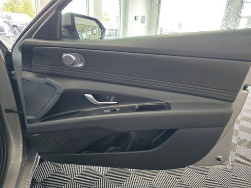 New 2026 Hyundai Elantra Limited image 42