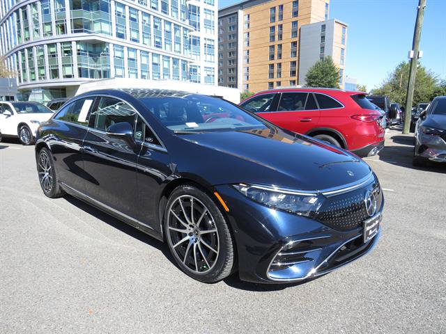Used 2023 Mercedes-Benz EQS 580 4MATIC Sedan w/ Exclusive Trim Package image 5