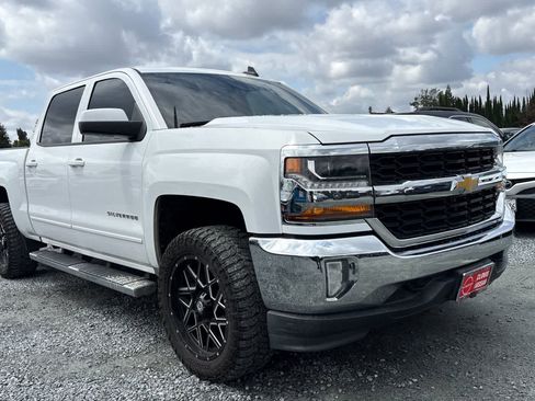 Used 2017 Chevrolet Silverado 1500 LT w/ All Star Edition AWD/4WD image 10
