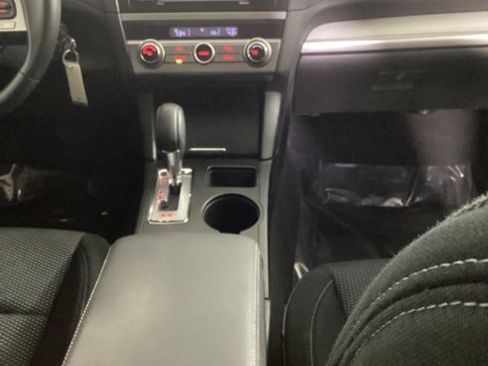Used 2017 Subaru Outback 2.5i image 18