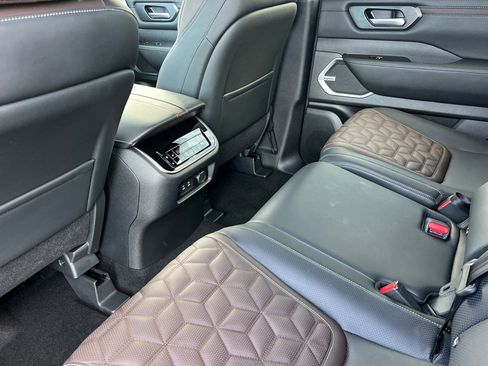 New 2026 Nissan Armada Platinum image 14