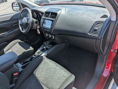 Used 2024 Mitsubishi Outlander Sport LE AWD/4WD image 32