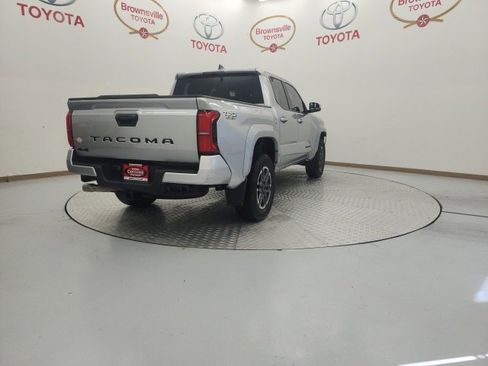 Used 2024 Toyota Tacoma TRD Sport image 8