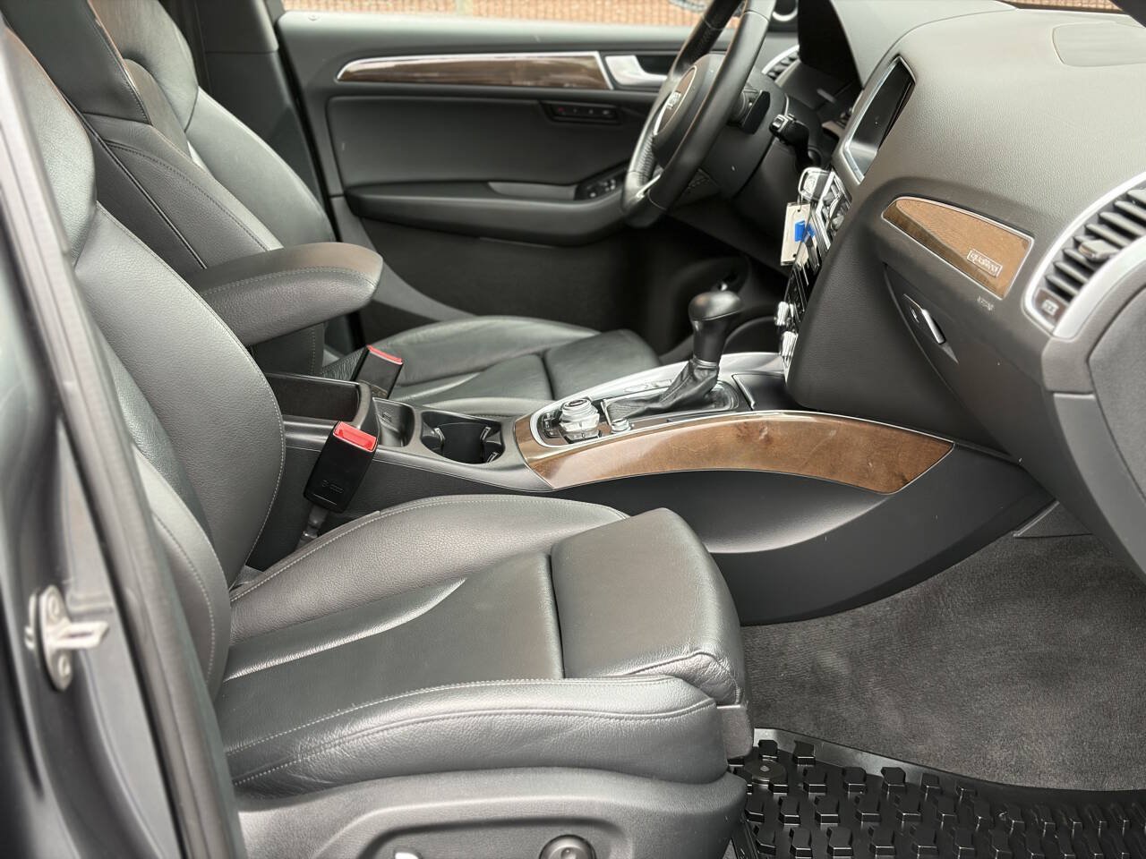 Used 2016 Audi Q5 3.0T Premium Plus w/ Technology Package AWD/4WD image 12