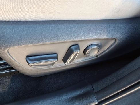 Used 2023 Toyota RAV4 XLE w/ Convenience Package image 16