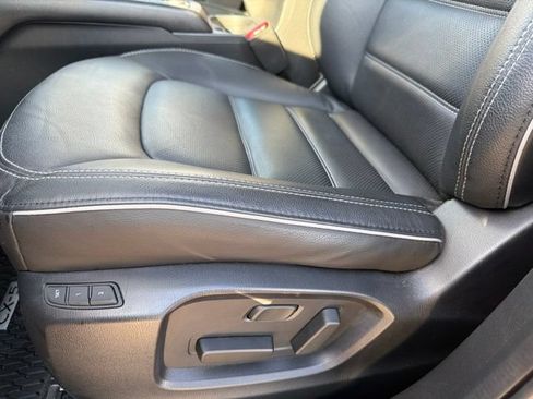 Used 2025 MAZDA CX-5 AWD 2.5 S w/ Preferred Package image 29