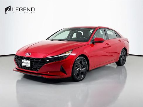 Used 2021 Hyundai Elantra SEL FWD image 1
