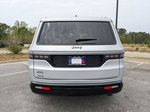 New 2026 Jeep Grand Wagoneer 4WD w/ Premium Group I image 21