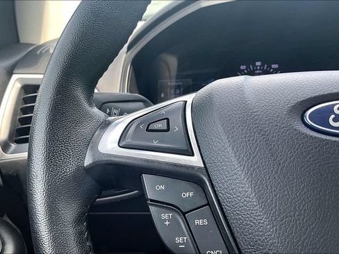 Used 2024 Ford Edge SEL AWD/4WD image 16