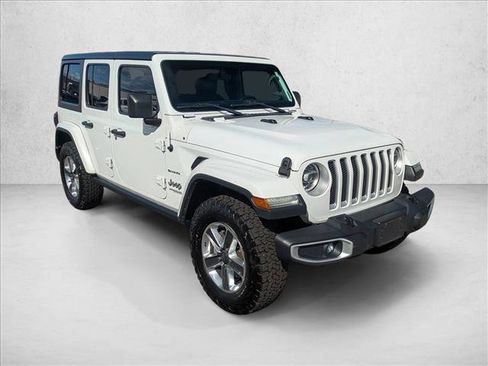 Used 2019 Jeep Wrangler Unlimited Sahara image 3