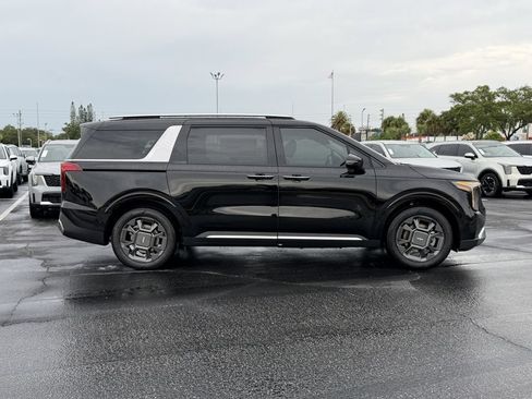 New 2026 Kia Carnival SX FWD image 3