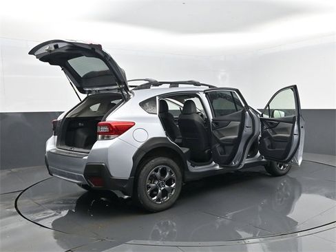 Used 2022 Subaru Crosstrek 2.5i Sport w/ Moonroof Package image 30