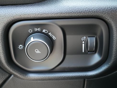Used 2022 RAM 2500 Tradesman AWD/4WD image 30