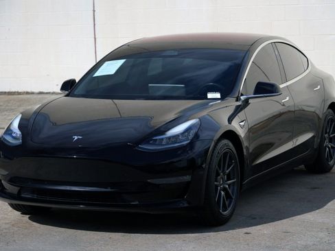 Used 2018 Tesla Model 3 Long Range RWD image 45