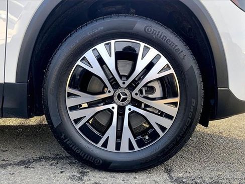 Used 2025 Mercedes-Benz GLA 250 4MATIC image 9