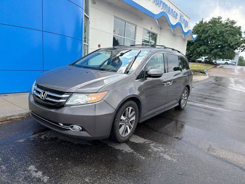Used 2014 Honda Odyssey Touring Elite image 18