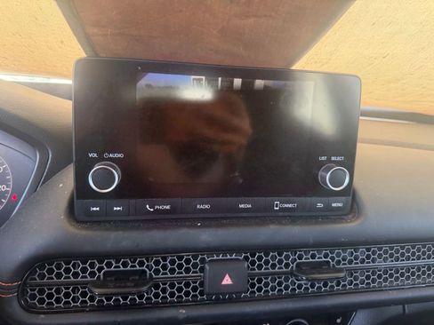 Used 2023 Honda HR-V Sport image 14