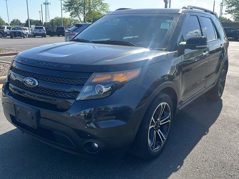 Used 2014 Ford Explorer Sport w/ Equipment Group 401A AWD/4WD image 13