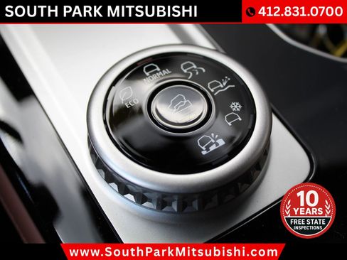 New 2025 Mitsubishi Outlander SEL image 25