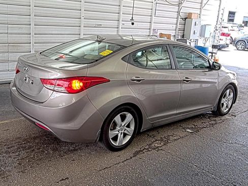 Used 2013 Hyundai Elantra GLS w/ Preferred Pkg FWD image 8