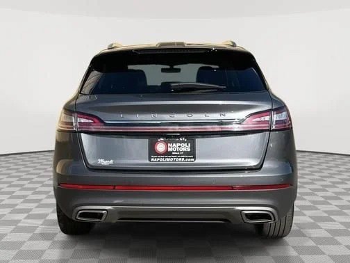 Used 2022 Lincoln Nautilus Reserve AWD/4WD image 4