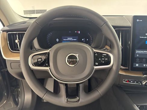 New 2026 Volvo XC60 B5 Core w/ Climate Package AWD/4WD image 11