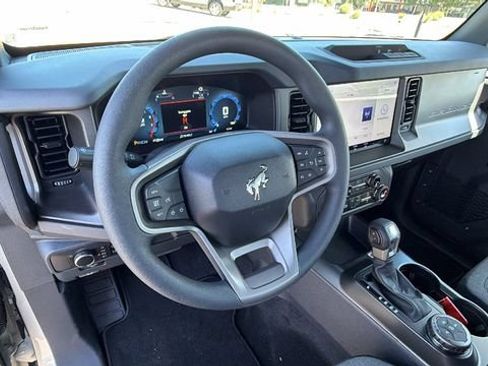 New 2026 Ford Bronco 2-Door AWD/4WD image 27