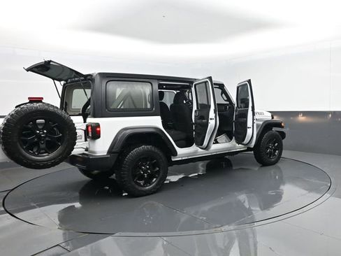 Used 2022 Jeep Wrangler Unlimited Sport AWD/4WD image 27