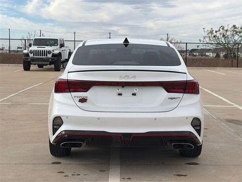 Used 2022 Kia Forte GT w/ GT2 Package image 8