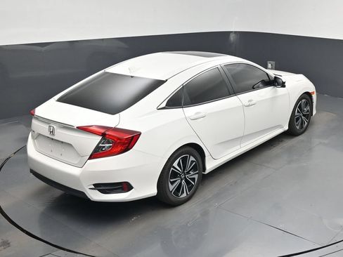 Used 2018 Honda Civic EX-L image 24