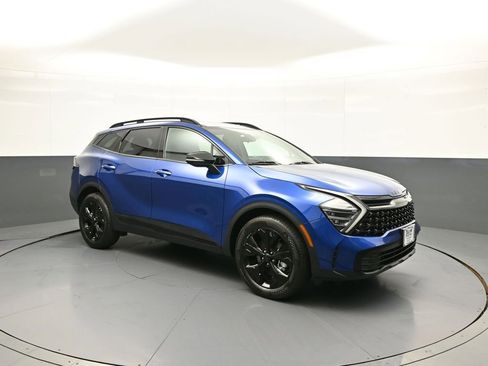Certified 2025 Kia Sportage X-Line w/ Premium Package AWD/4WD image 4
