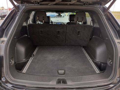 Used 2021 Chevrolet Blazer Premier w/ Driver Confidence II Package image 9
