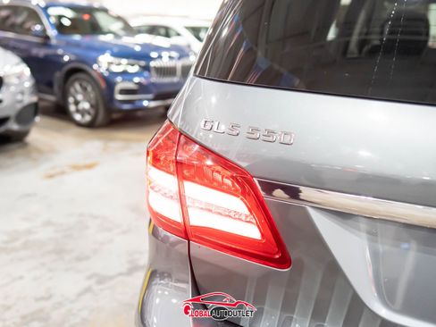 Used 2018 Mercedes-Benz GLS 550 4MATIC w/ Driver Assistance Package image 49