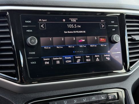 Used 2022 Volkswagen Atlas SEL R-Line image 22