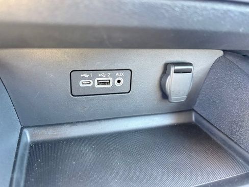 Used 2025 Nissan Altima 2.5 SV FWD image 19