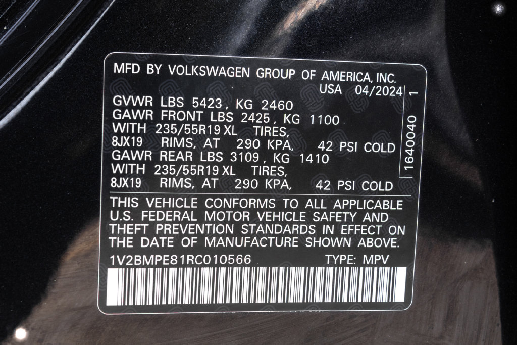 Certified 2024 Volkswagen ID.4 2WD image 38