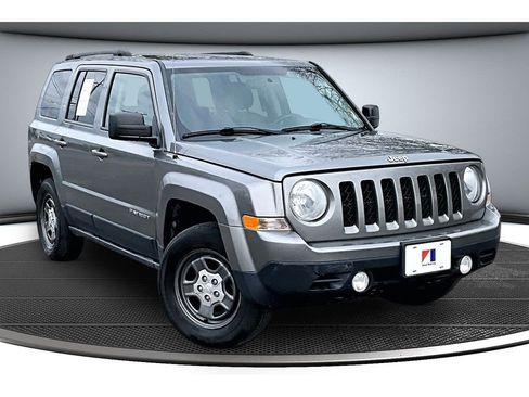 Used 2013 Jeep Patriot Sport w/ PWR Value Group AWD/4WD image 12
