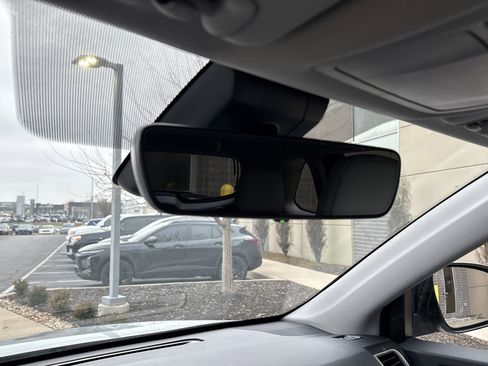 Used 2017 Toyota Highlander Limited image 27