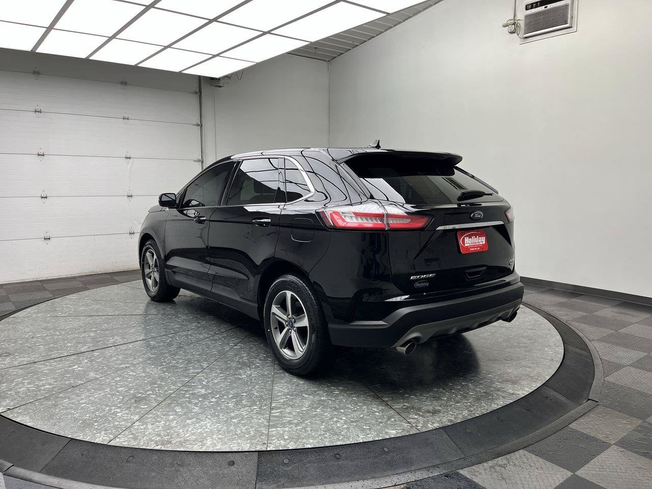 Certified 2020 Ford Edge SEL w/ Convenience Package AWD/4WD image 35