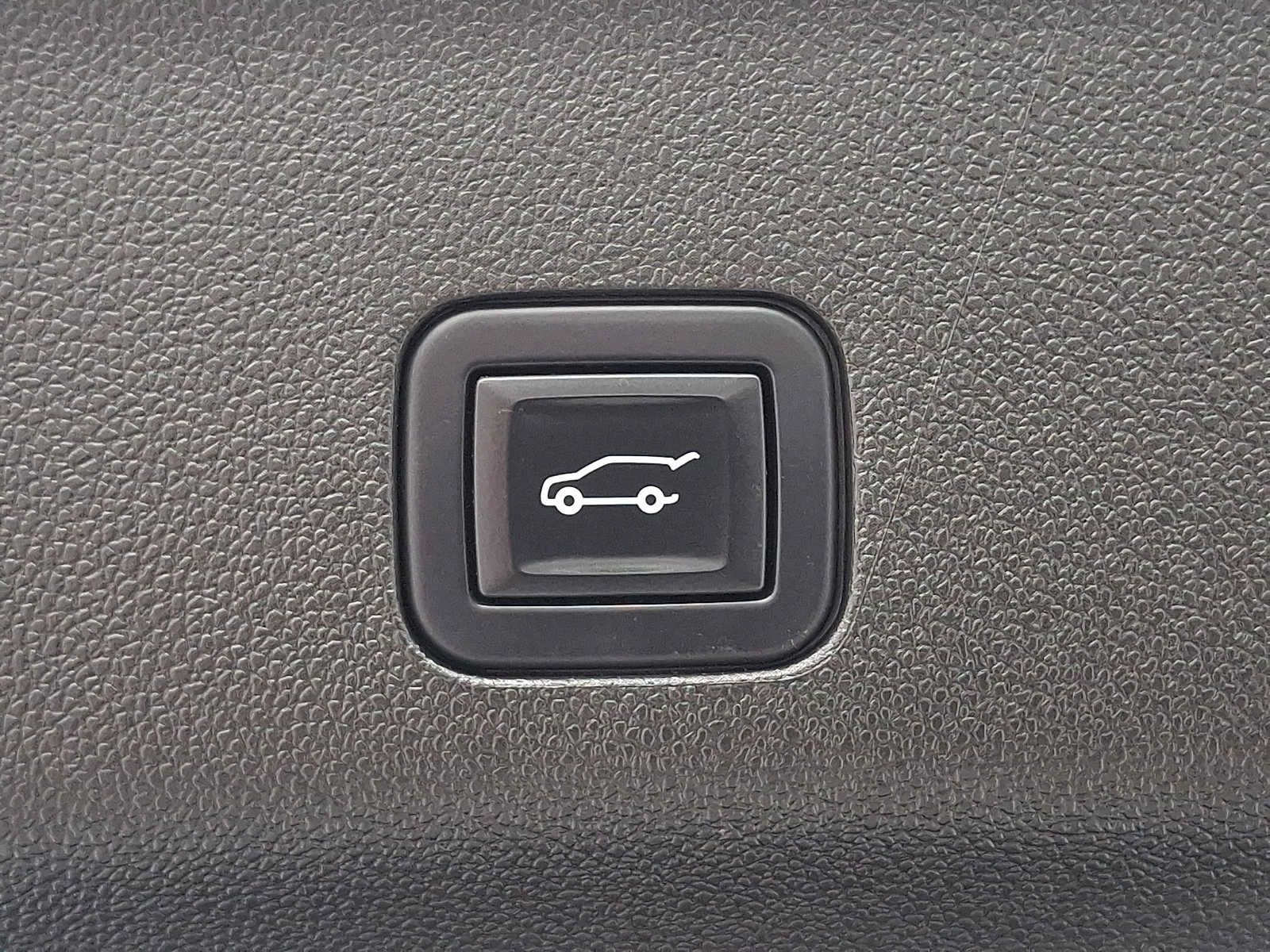 Used 2022 GMC Yukon AT4 AWD/4WD image 29