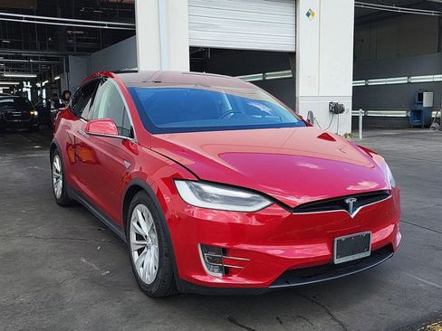Used 2016 Tesla Model X 75D AWD/4WD image 5