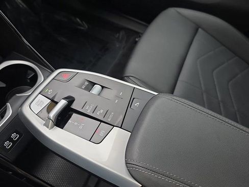 Used 2025 BMW X1 xDrive28i w/ Convenience Package image 25