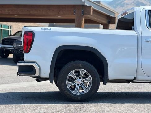 Used 2022 GMC Sierra 1500 SLT AWD/4WD image 9